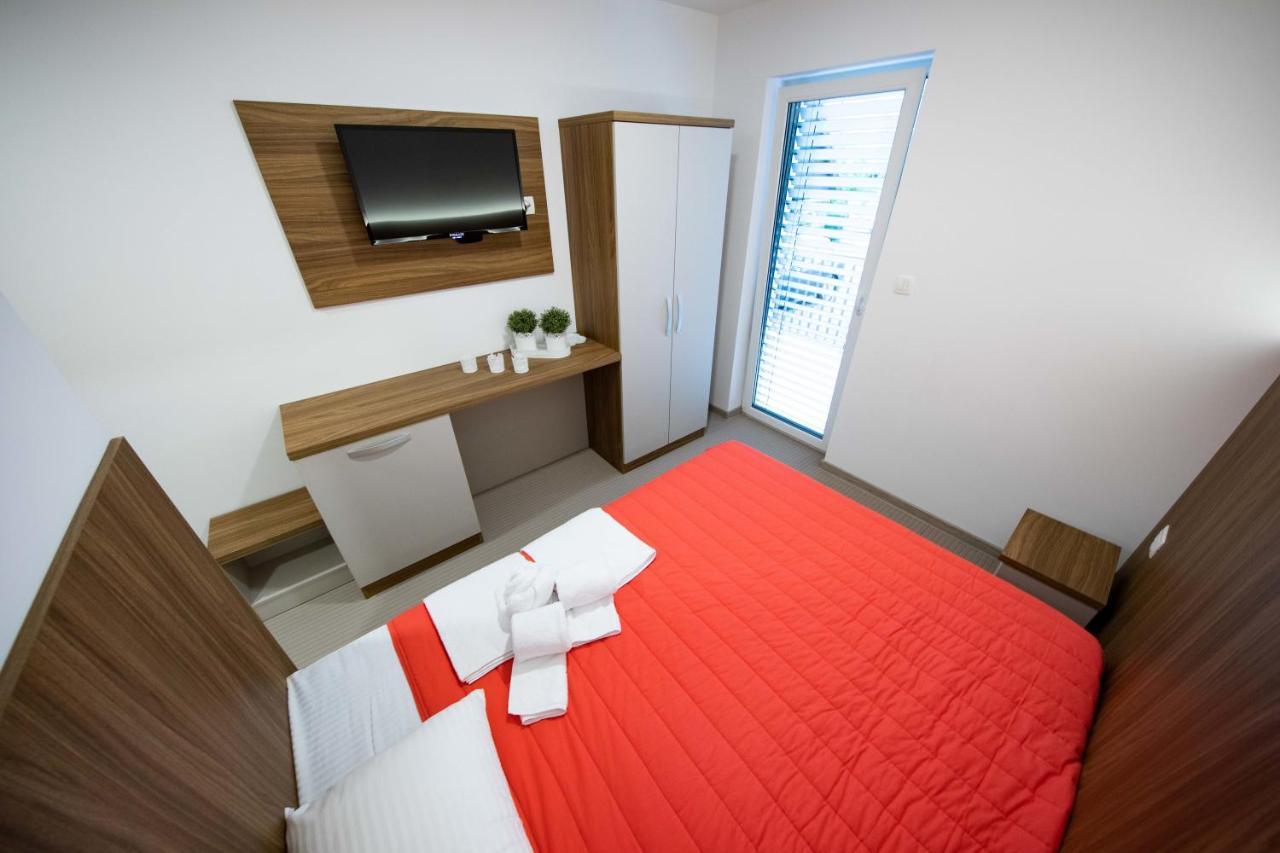 Gostilna Pugelj Novo Mesto Exterior foto